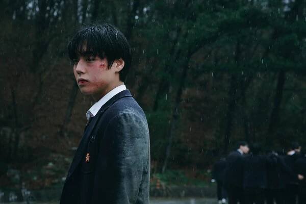 Park Ji-hoon in Yakhanyeongung (2022)