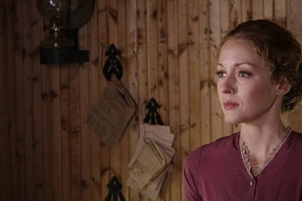 Hell on Wheels - Two Trains - Z filmu - Jennifer Ferrin