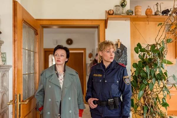 Země zločinu - Vier - Z filmu - Regina Fritsch, Julia Franz Richter
