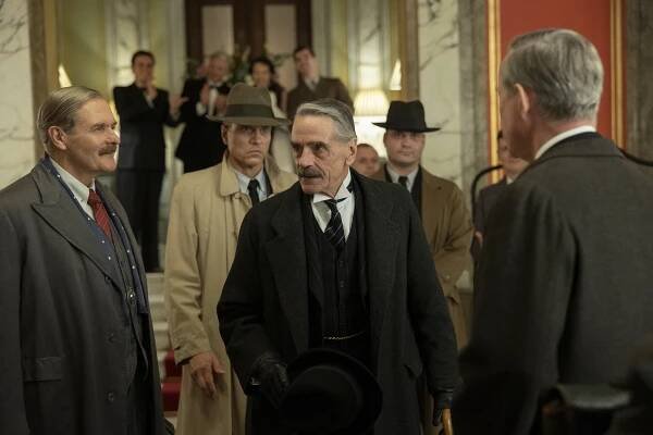 Munich: The Edge of War: Jeremy Irons wins the peace