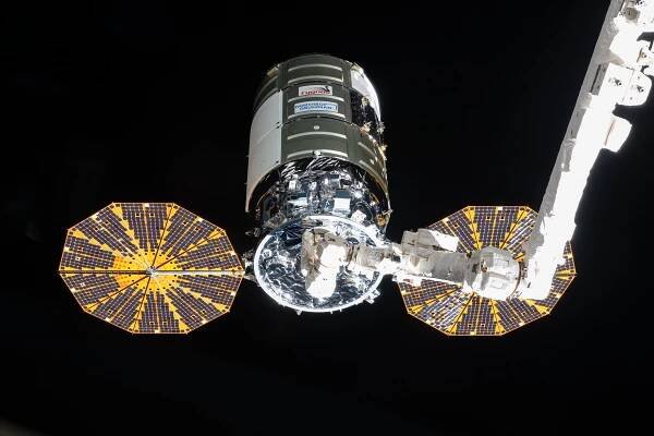 ŽIVĚ A ČESKY: Cygnus NG-20 přilétá k ISS – Kosmonautix.cz