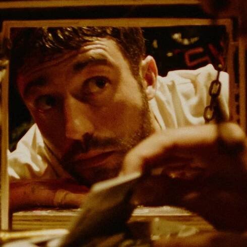Aaron Altaras in „Rave On“: Der Nüchterne als Feind