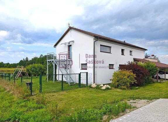 Pronájem bytu 2+kk, 89 m2, Jarošov nad Nežárkou, okres Jindřichův Hradec
