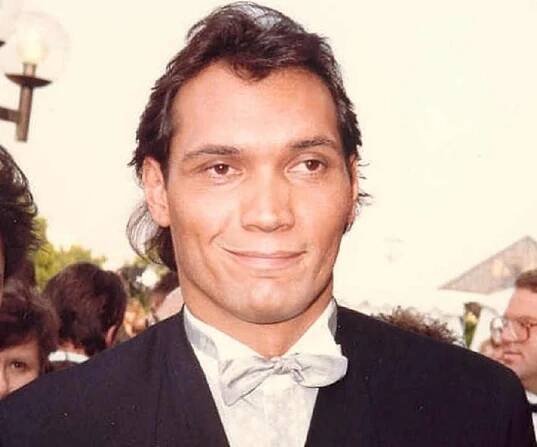Jimmy Smits Biography - Facts, Childhood, Family Life & Achievements