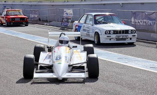OBRAZEM: Autodrom Most hostil úvodní závod 15. sezóny Carboniacupu