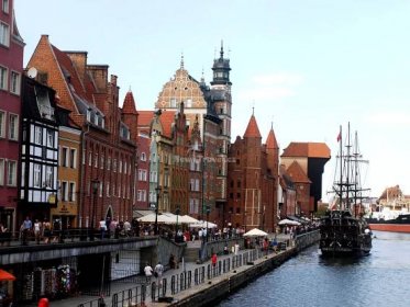 Polsko rychlovlakem za krásami Baltského moře, Gdaňsk a Varšava 2024 - Polsko 2024, 2025 - GEOPS-CK
