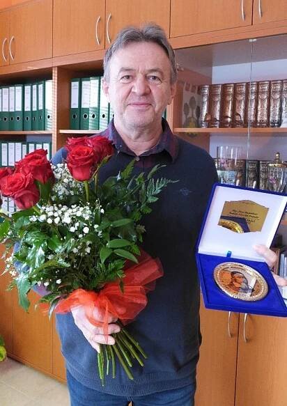 FOTO: Jan Macháček učí už 40 let. V Přepychách získal Komenského plaketu