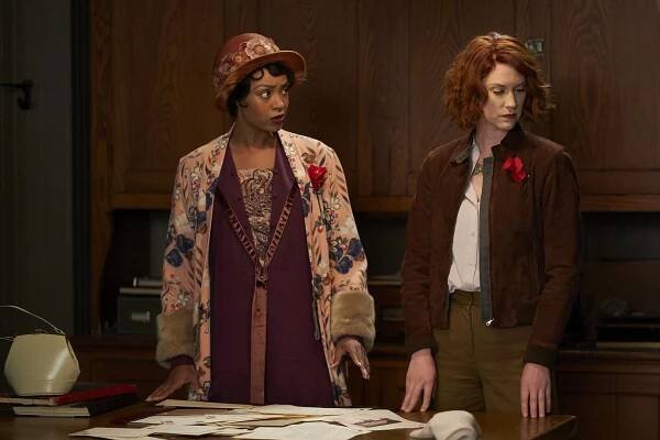 Záhady Frankie Drakeové - Duchové - Z filmu - Chantel Riley, Lauren Lee Smith