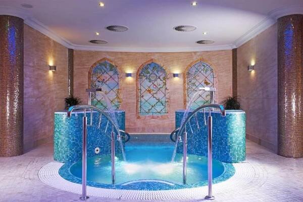 Luxusní wellness pobyt s polopenzí v 5* hotelu u přehrady - Zážitky.cz