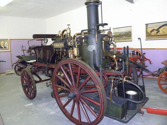 Momentky ze zájezdu do obce Čechy pod Kosířem - muzeum kočárů, hasičské muzeum a zámecký park