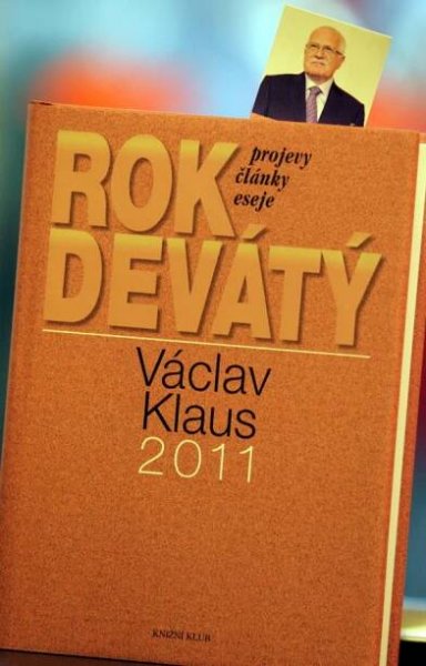 Klaus podepsal v Luxoru svou knihu Rok devátý