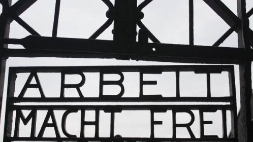 Němci chtěli žadatele o azyl ubytovat v koncentráku Dachau