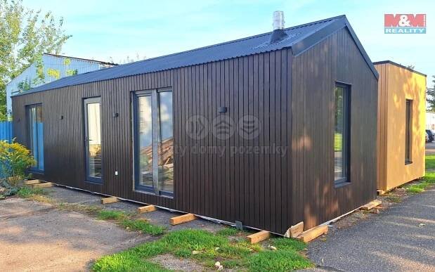 Ostatní, Letiště, Hradec Králové, 38 m²