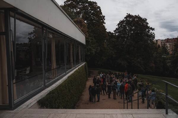 BRNO – VILA TUGENDHAT: DŮM, ZAHRADA, MĚSTO — Den architektury Archív