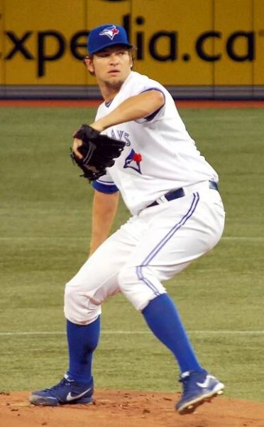 Josh Johnson (pitcher)