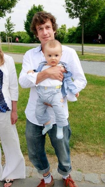 Martin Kraus se pochlubil krásnou partnerkou i synem: Toto je jeho devítiměsíční poklad Filip