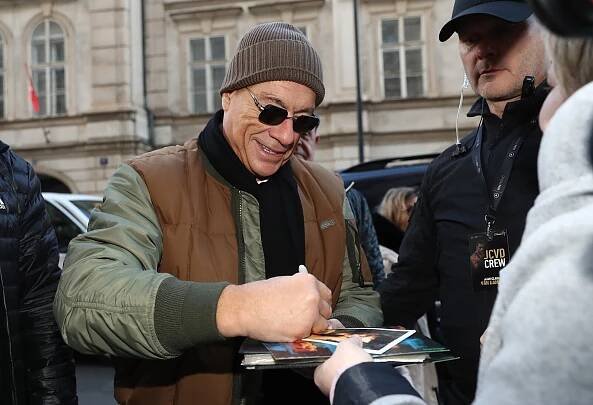 Van Damme v Praze: Z Čechů je nadšený! Jak strávil první noc a kdo je jeho doprovod?