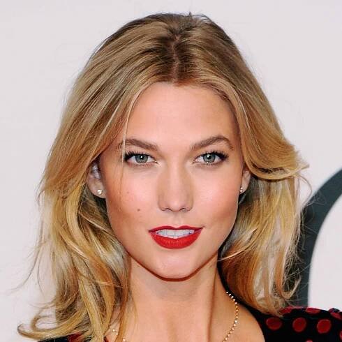 Model Karlie Kloss Goes to School, Shocking Many