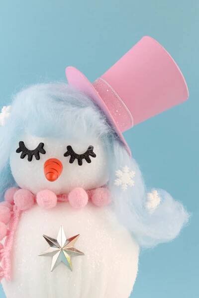 DIY Snow-woman - Crafterward 