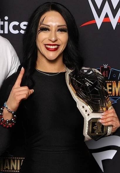 Stephanie Vaquer - Wikipedia