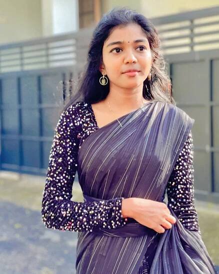 Amala Shaji: 26 Striking Photos That Showcase Her Talent and Charisma 29