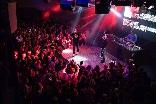 Osobnosti českého hip hopu z PSH se těší na koncerty na Karlovarsku