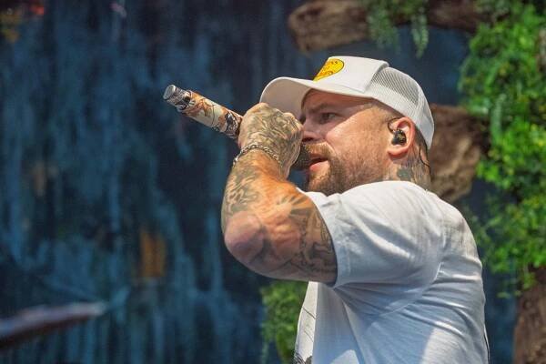 Podívejte se: Raper Marpo to na Kladně rozbalil ve stylu americké country music