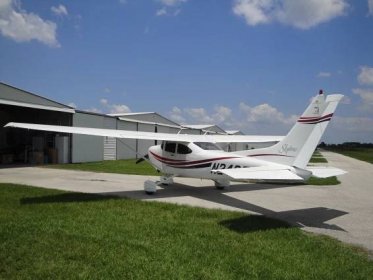 Cessna 182 – FLY America