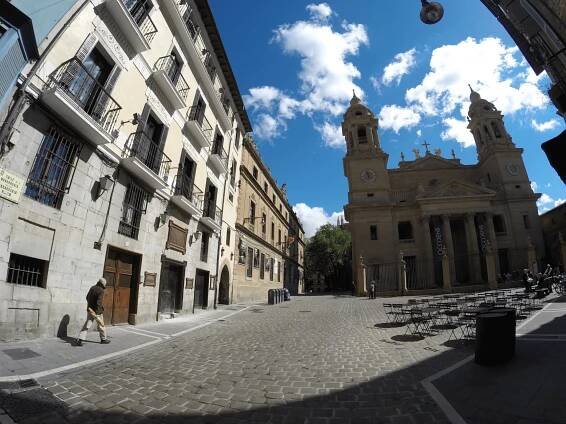 Hostel Plaza Catedral in PamplonaAlbergue Plaza Catedral en el centro de Pamplona