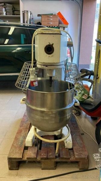 Alba robot RE 22 - Hodonín