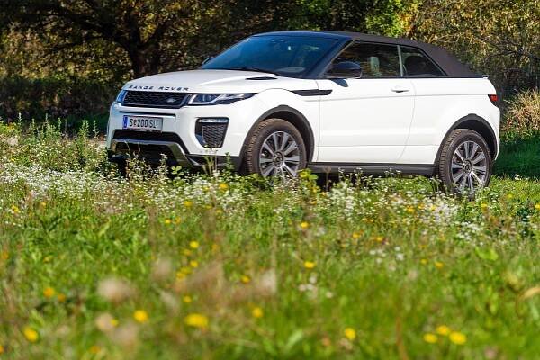 Myslíte, že SUV-kabriolet nemůže dávat smysl? Vyzkoušeli jsme jediný vůz svého druhu na trhu a byli jsme překvapeni!