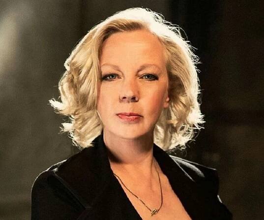 Deborah Meaden Biography - Facts, Childhood, Family Life & Achievements