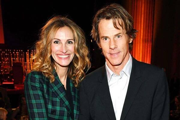 Julia Roberts Praises 'Dearest' Husband Danny Moder on Father's Day: 'Such a Great Joy in Life'