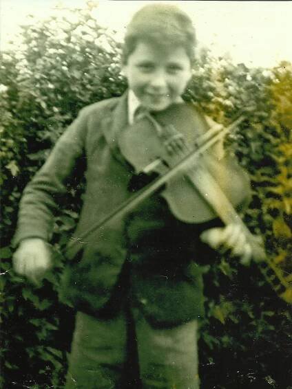 Frank Kelly (1936-) | Donegal Fiddle Music Donegal Fiddle Music