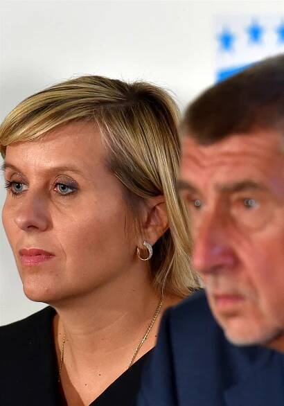 Mračková Vildumetzová je těhotná, 46letá politička rezignuje na post hejtmanky do konce roku