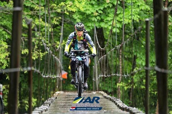 Závod, při kterém se nespí. Češi přivezli bronz ze světového poháru v Adventure race