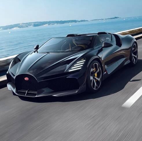 2024 Bugatti Mistral Roadster Revealed as Brand's W-16 Sendoff