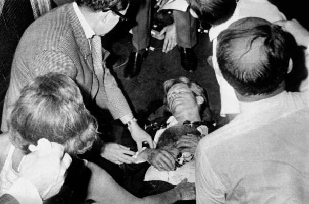 Pravda o vraždě Kennedyho: I Trump napřed tajil, teď nutí CIA s cenzurou skončit