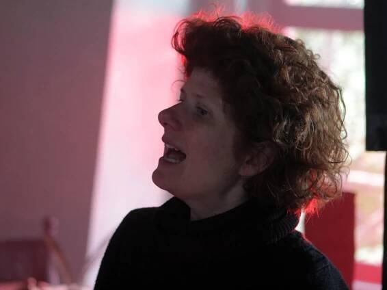 Martha Issová: Točím bosá, v dešti, blátě i v krkavčím hnízdě