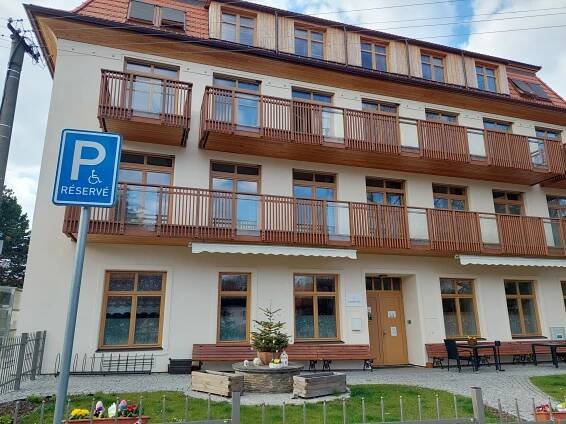 VZP platí zařízením Penty více než ostatním. Firma chce ovládnout trh s lůžky pro seniory
