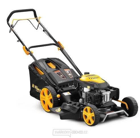 Benzínová sekačka na trávu Riwall PRO RPM 5355 4v1 s pojezdem