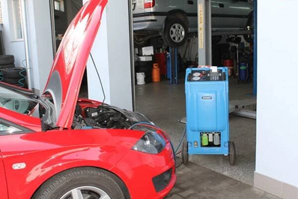 Autoservis, pneuservis - Mníšek pod Brdy - Jiří Kotek