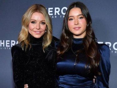 Kelly Ripa poses with lookalike daughter Lola as she spends time away from family home – see photo