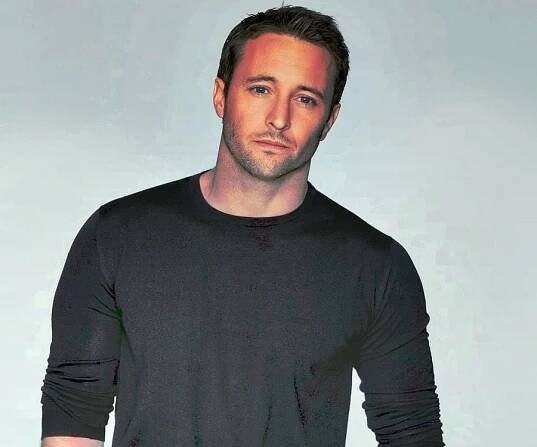 Alex O'Loughlin Biography - Facts, Childhood, Family Life & Achievements