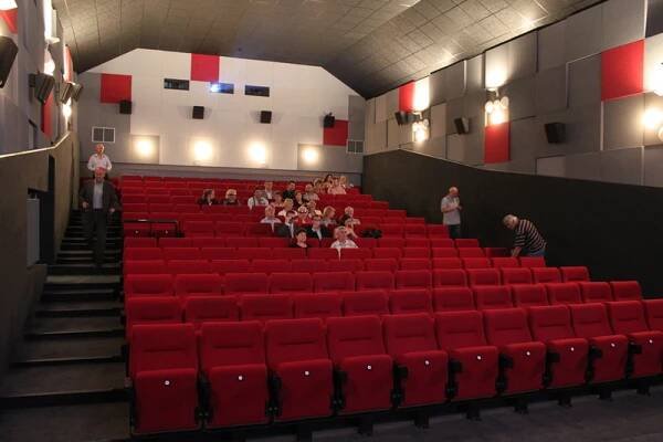 Modernizované Kino Radotín startuje 3D projekcí a chystá i 3D balet