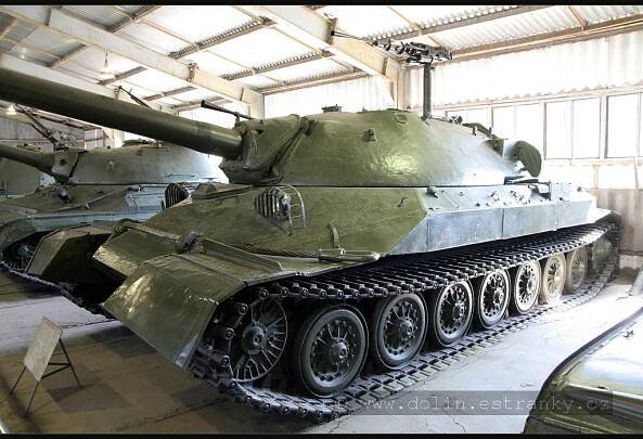 IS-7 : Sovětský svaz (SOV)