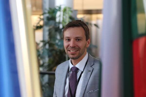 Kdo bude dalším českým eurokomisařem? O místo mají zájem Piráti i Starostové