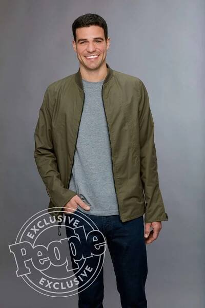 The Bachelorette's Grocery Store Joe Teases a Romance in Paradise: 'I'm Ready to Find Someone'
