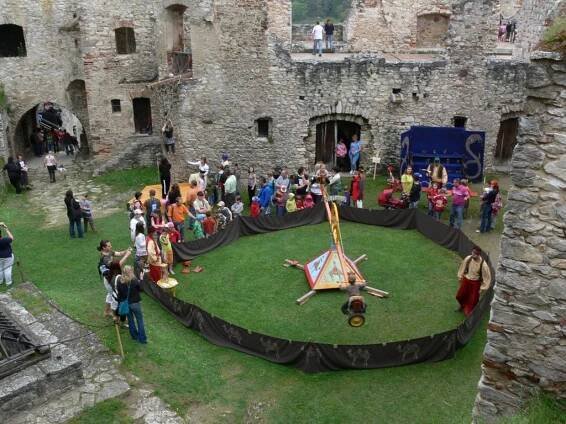 Hrad Rabí: v sobotu dětská Rabijáda, v neděli koncert