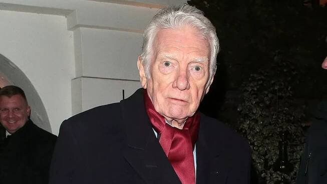 Alan Ford's most legendary roles as gangster icon stars in Mr Bigstuff season 2